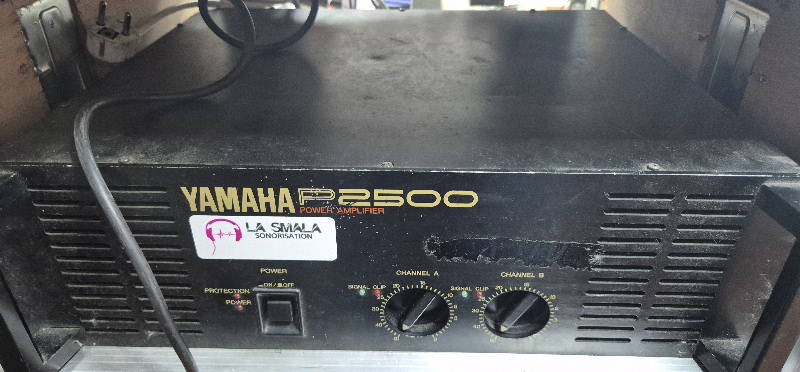 Ampli Yamaha P2500 - Amplificateur de Puissance